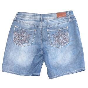 Y2K Hydraulic Lola Curvy Denim Shorts Embroidered Rhinestone Pocket Sz 11 / 12